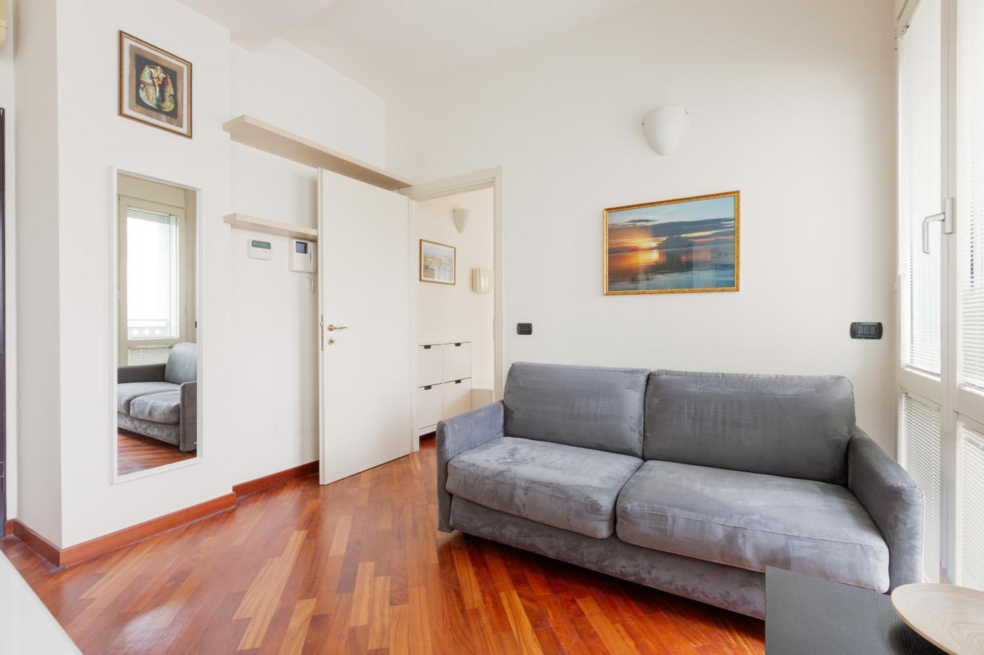 Bright & Comfy Apartment With Parking Милан Экстерьер фото