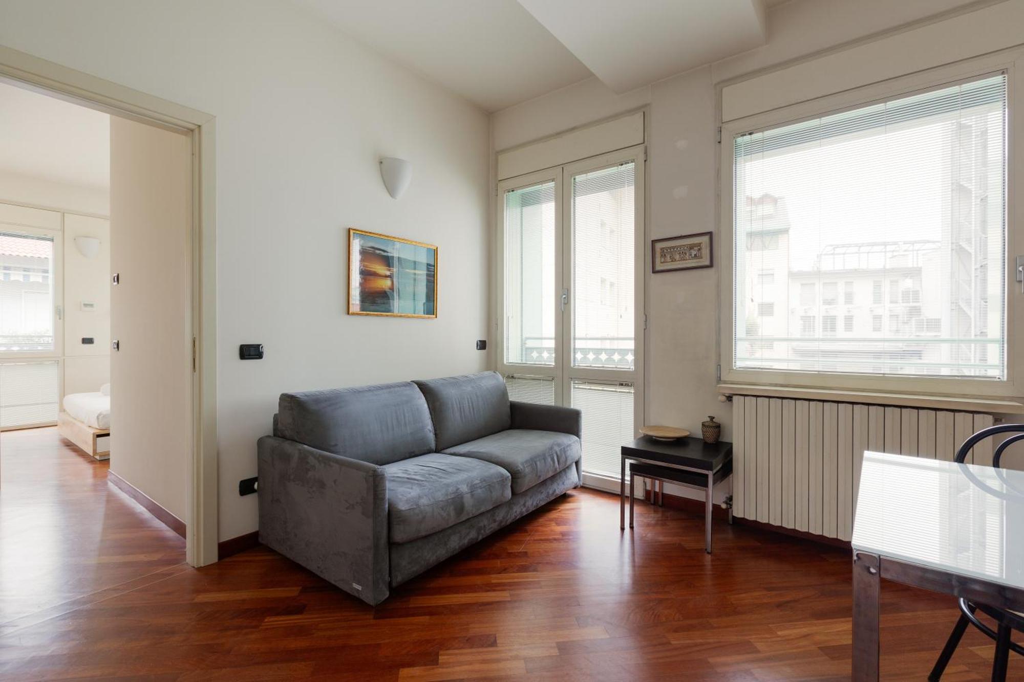 Bright & Comfy Apartment With Parking Милан Экстерьер фото